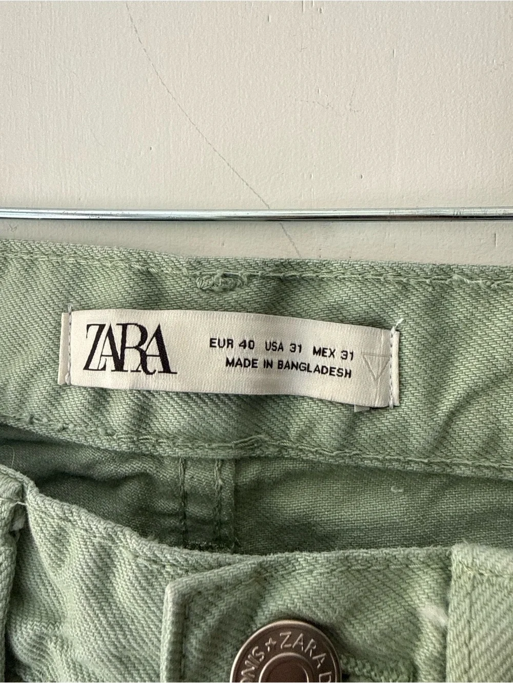 ZARA Sage Green High-Rise Jeans - Picture 2 of 3
